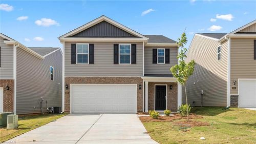 620 Beechwood Cir, Thomasville, NC, 27360-3377 | Card Image