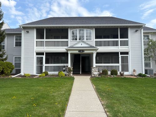 12494 Saint Andrews Way, Fenton, MI, 48430-8884 | Card Image