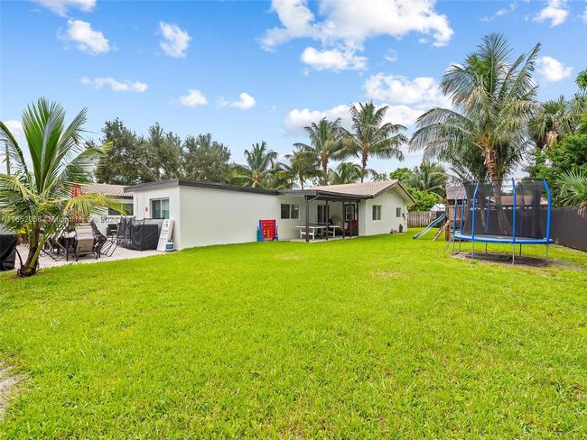 2320 Sw 36 Th Ave, House other with 6 bedrooms, 5 bathrooms and null parking in Fort Lauderdale FL | Image 32