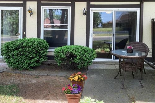 d-412 Saint Johns Road, Woodstock, IL, 60098 | Card Image