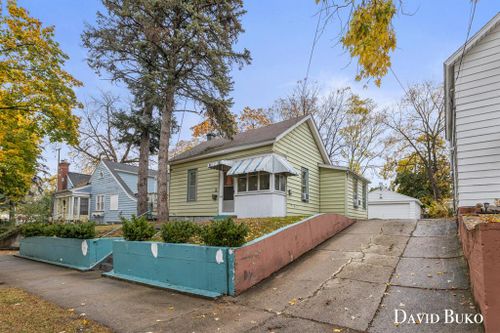 12 Deloney Avenue Sw, Grand Rapids, MI, 49504 | Card Image