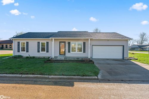 307 7th Ave Sw, State Center, IA, 50247-2032 | Card Image