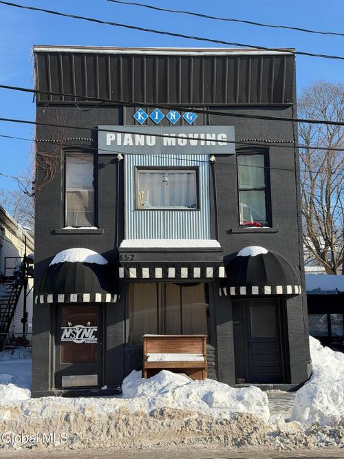 850 Broadway, Rensselaer, NY, 12144-2117 | Card Image