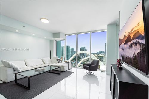 1905-1040 Biscayne Blvd, MIAMI, FL, 33132-1706 | Card Image