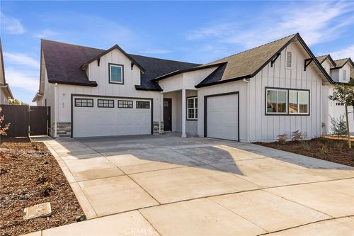 3 Harkness Ct, Chico, CA, 95973-9389 | Card Image