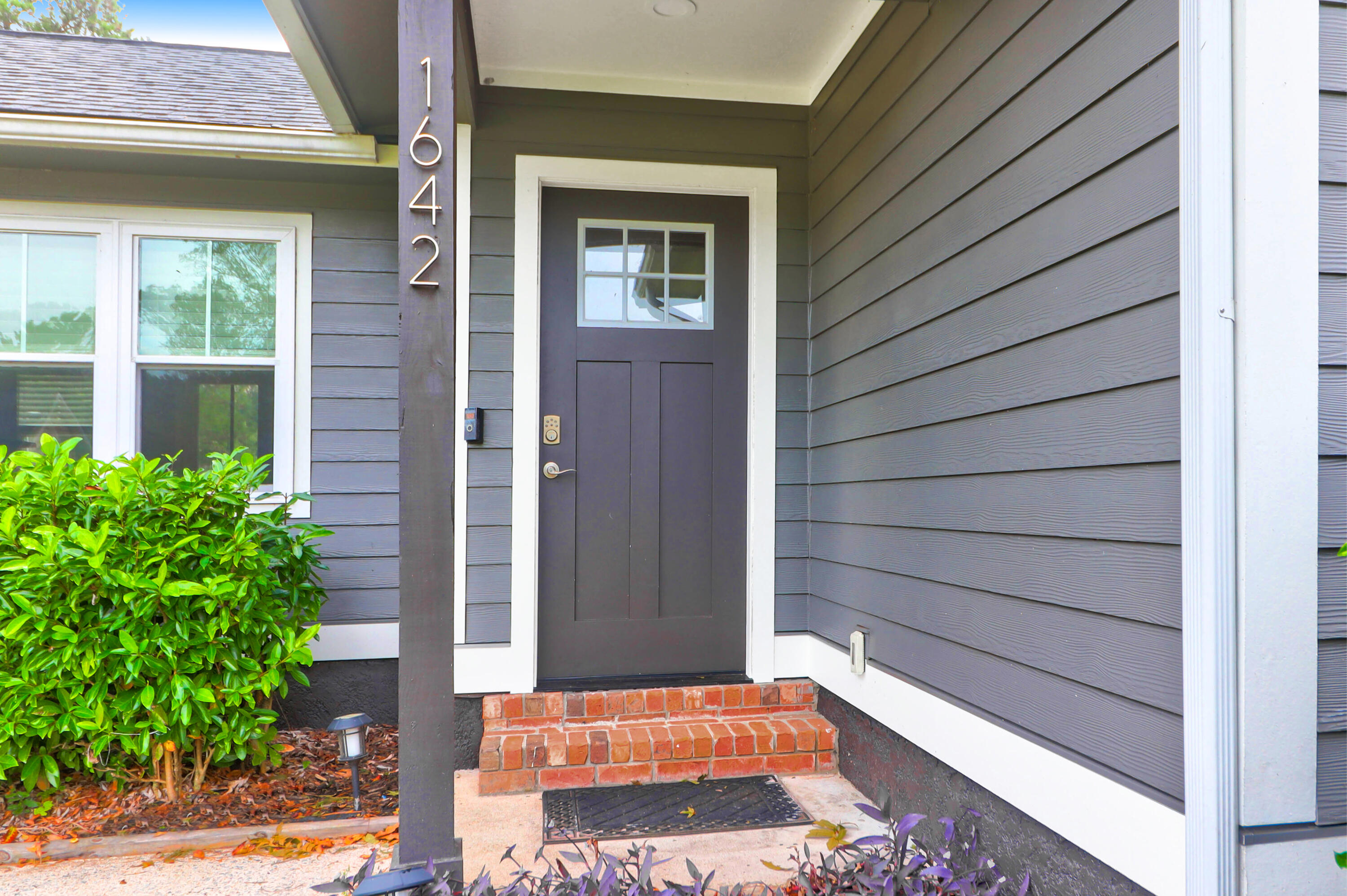 Lauda Dr, Mount Pleasant, SC 29464