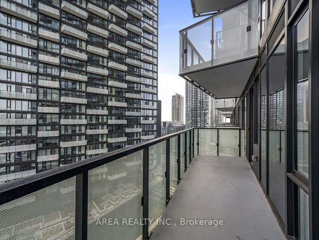 1406 - 470 Front St W, Condo with 2 bedrooms, 2 bathrooms and null parking in Toronto ON | Image 20