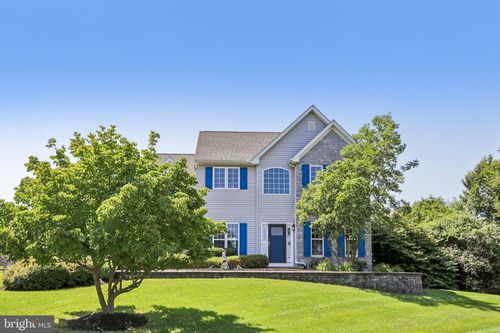 45 Flintlock Cir, West Grove, PA, 19390-8700 | Card Image