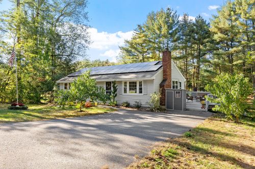 18 East St, Pepperell, MA, 01463 | Card Image
