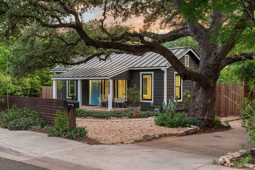 1904 S 6th St, Austin, TX, 78704-4116 | Card Image