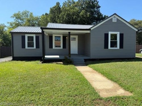 1009 Poplar Street, Reidsville, NC, 27320 | Card Image
