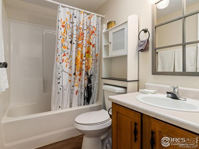 Full bath main level | Image 17