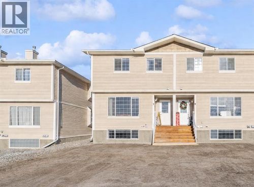 4-304 Ross Ave, Cochrane, AB, T4C2J5 | Card Image