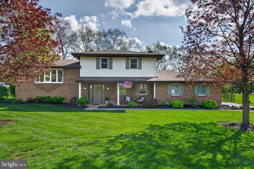 1612 Yorktowne Dr, YORK, PA, 17408-2239 | Card Image