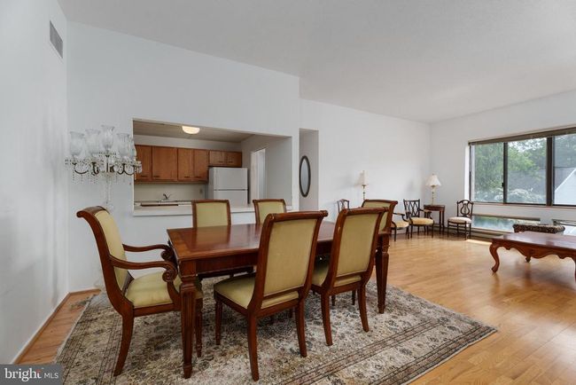 APT-2C - 1 Markham Rd, Condo with 2 bedrooms, 2 bathrooms and null parking in Princeton NJ | Image 5