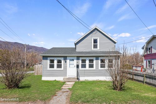 65 Melrose St, Adams, MA, 01220-1644 | Card Image