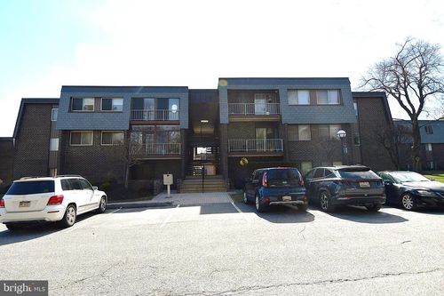 apt-8-7-8 Stonehenge Cir, BALTIMORE, MD, 21208-3232 | Card Image