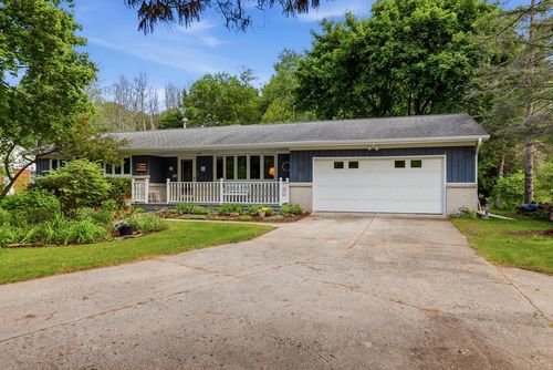 7423 Maple Lane, Two Rivers, WI, 54241 | Card Image