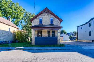 45 Princess St E, Home with 1 bedrooms, 2 bathrooms and 6 parking in Waterloo ON | Image 2