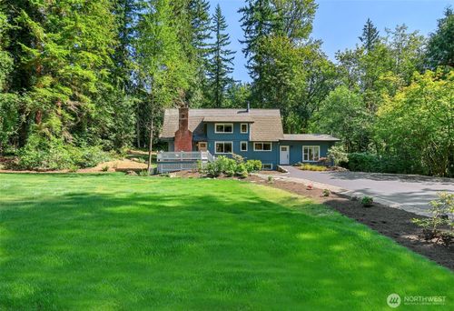 14530 262nd Ave Se, Issaquah, WA, 98027-8353 | Card Image