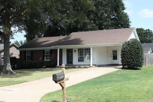 606 Sandy Dr, Beebe, AR, 72012-3440 | Card Image
