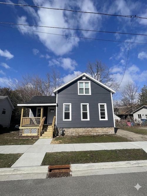 619 Grand Street, OSHKOSH, WI, 54901 | Card Image