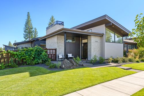 3101 Nw Blodgett Way, Bend, OR, 97703-2290 | Card Image