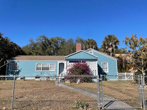 2-904 Boston Ave, Fort Pierce, FL, 34950-8547 | Card Image