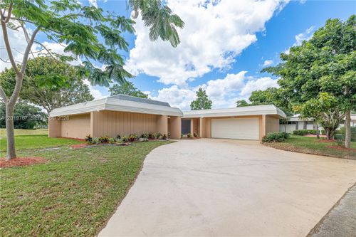 0-5201 Yellow Pine Ln, Tamarac, FL, 33319 | Card Image