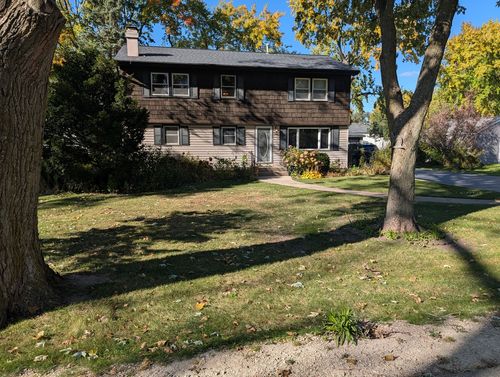 342 Sunrise Ave, Willowbrook, IL, 60527-6133 | Card Image