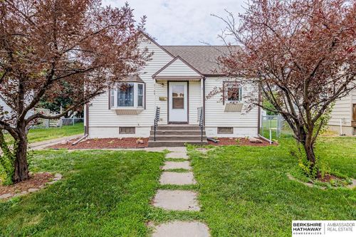 2143 N Clarkson St, Fremont, NE, 68025-2625 | Card Image