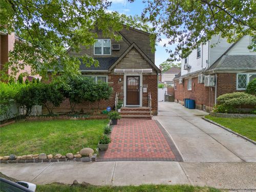5807 210th St, Oakland Gardens, NY, 11364-1843 | Card Image
