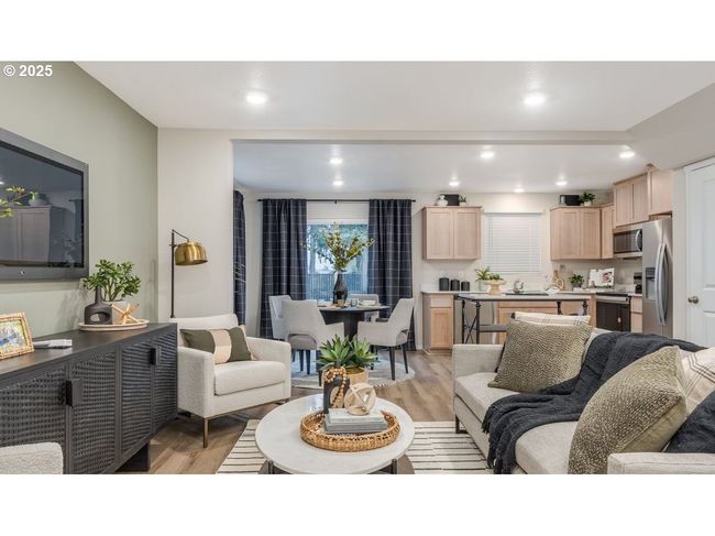 1469 Se Pheasant Ave, House attached with 3 bedrooms, 3 bathrooms and 1 parking in Gresham OR | Image 4