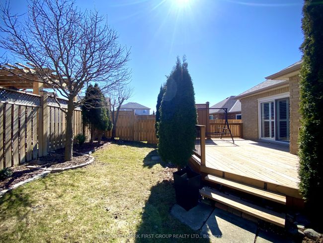 1047 Interlake Dr, House other with 5 bedrooms, 3 bathrooms and 4 parking in Oshawa ON | Image 47