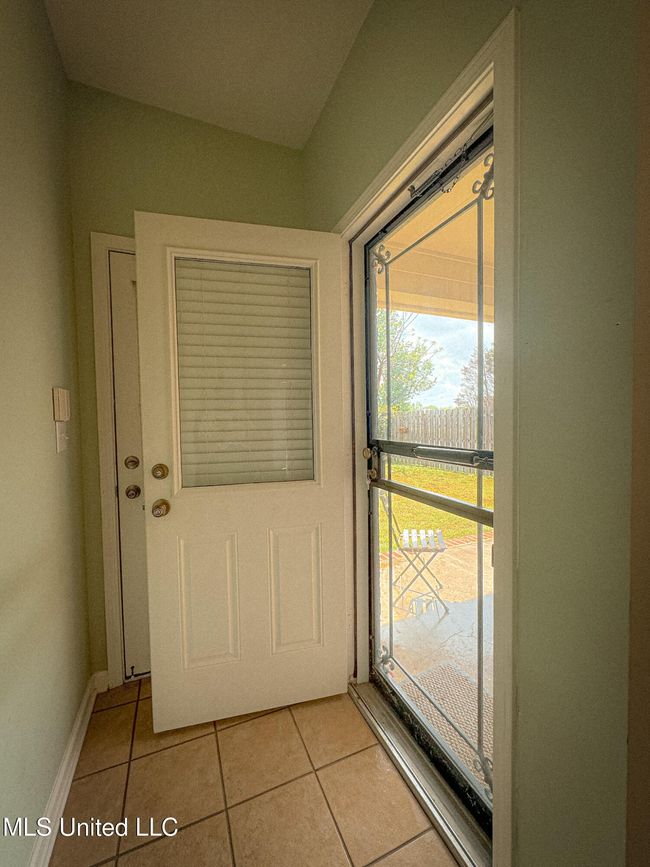 Stone Cross Back door | Image 33
