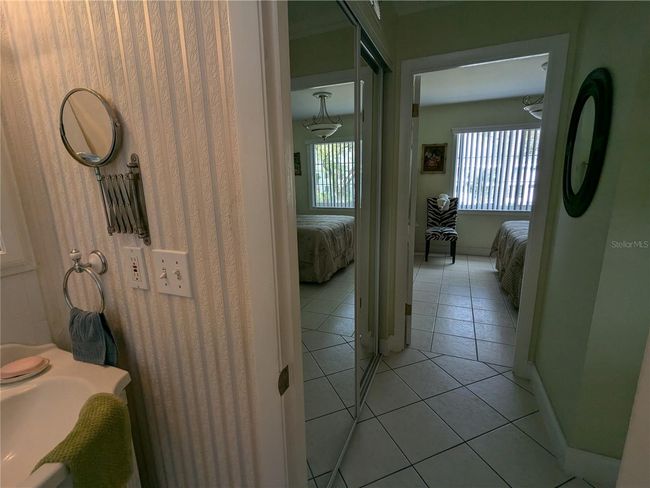 E33 - 1833 Sunny Dr, Condo with 1 bedrooms, 1 bathrooms and null parking in BRADENTON FL | Image 17