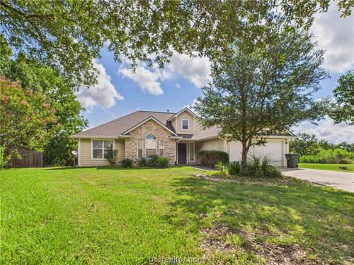 2701 Darwood Ct, Bryan, TX, 77807-4828 | Card Image