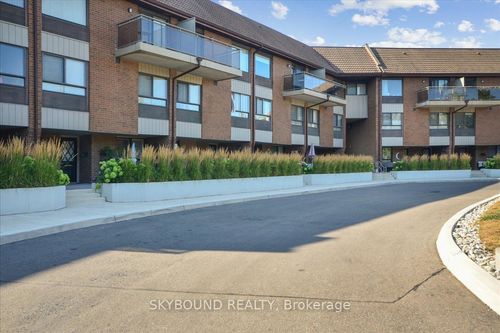 506-1000 Cedarglen Gate, Mississauga, ON, L5C3Z5 | Card Image