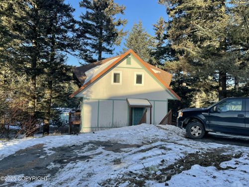 1217 Purtov St, Kodiak, AK, 99615-6216 | Card Image