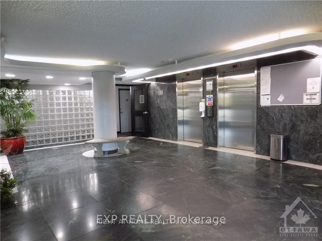 Residential Lease in Hunt Club - South Keys and Area 4