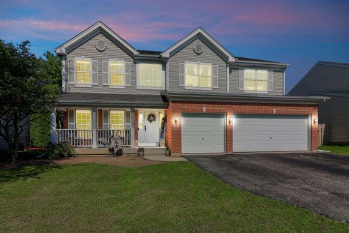 11 N Berkshire Ln, Round Lake, IL, 60073-9776 | Card Image