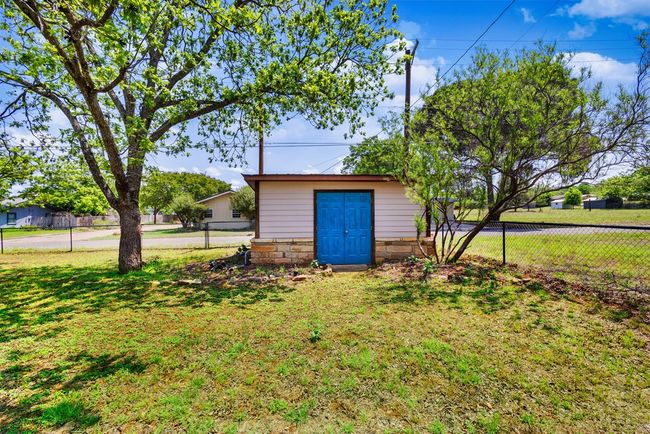 805 Wheeler St, Home with 2 bedrooms, 1 bathrooms and 2 parking in Mason TX | Image 39