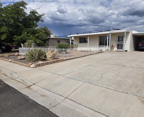 2720 Dakota St Ne, Albuquerque, NM, 87110-3342 | Card Image