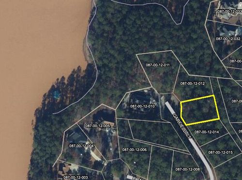 L13 B12 Garfield Court, Mccormick, SC, 29835 | Card Image