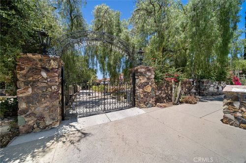 10723 Lurline Ave, Chatsworth, CA, 91311 | Card Image