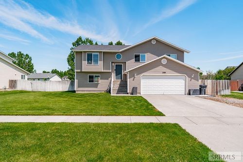2189 Frontier Dr, Ammon, ID, 83406-4791 | Card Image