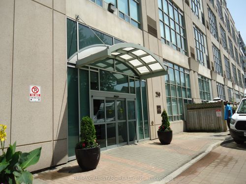 621-250 Manitoba St, Etobicoke, ON, M8Y4G8 | Card Image