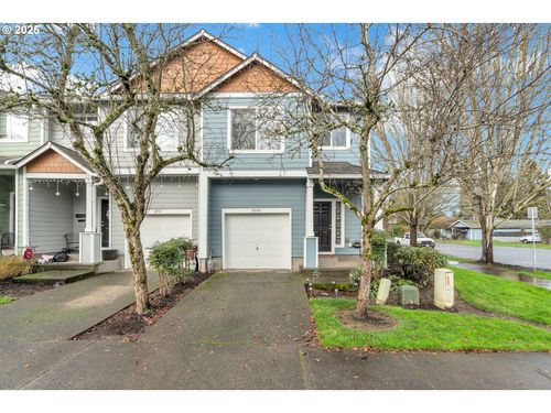2705 Se 74th Way, Hillsboro, OR, 97123-6611 | Card Image
