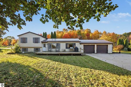 15563 Smokey Hollow Court, Traverse City, MI, 49686 | Card Image