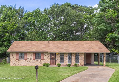 253 Rutherford B Hayes Cir, Jackson, MS, 39213-3135 | Card Image
